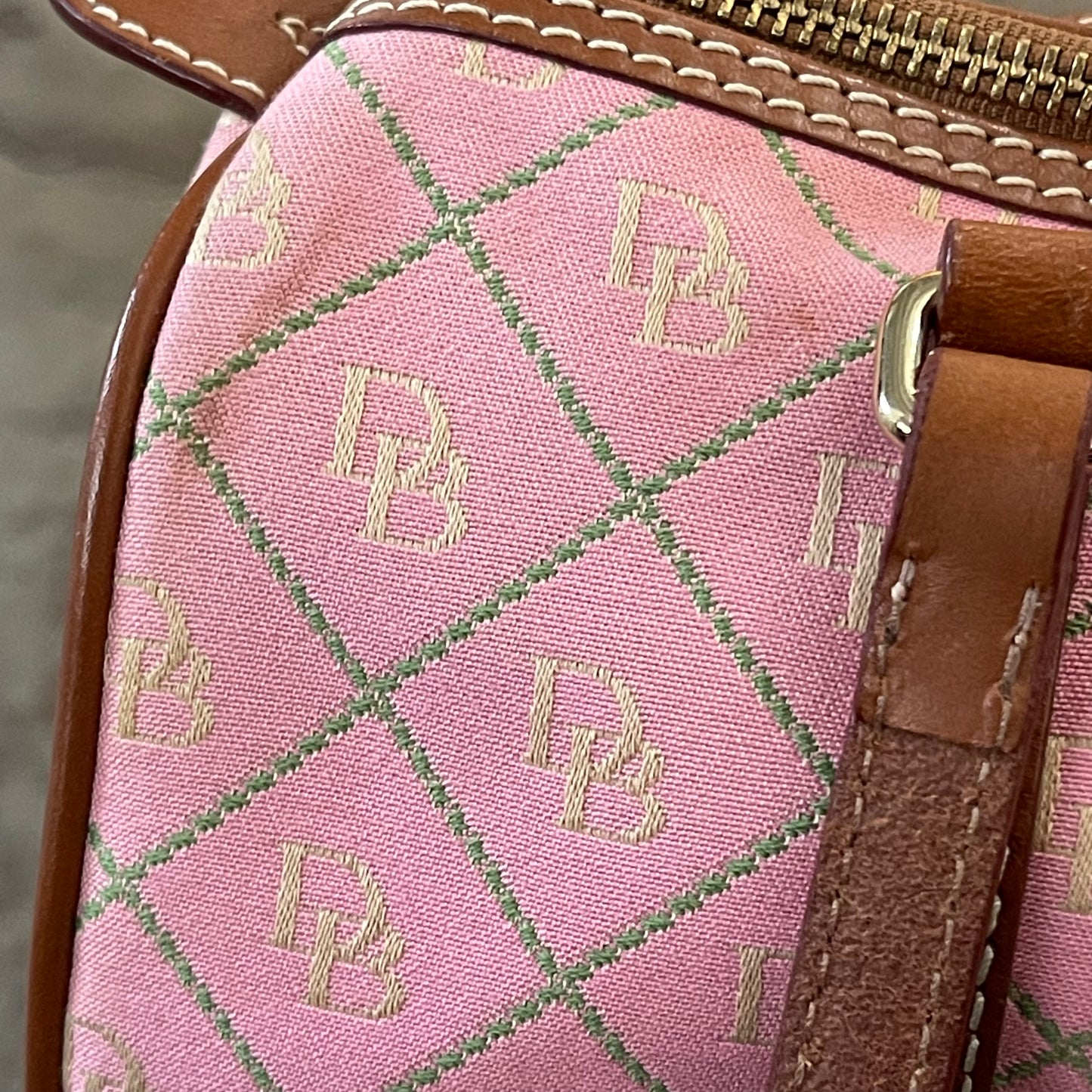 Dooney and bourke y2k barrel bag