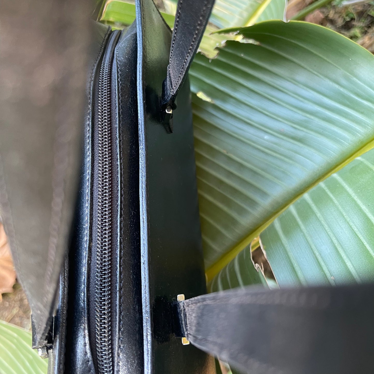 Furla Vintage 90s Y2k Black Leather barrel bag