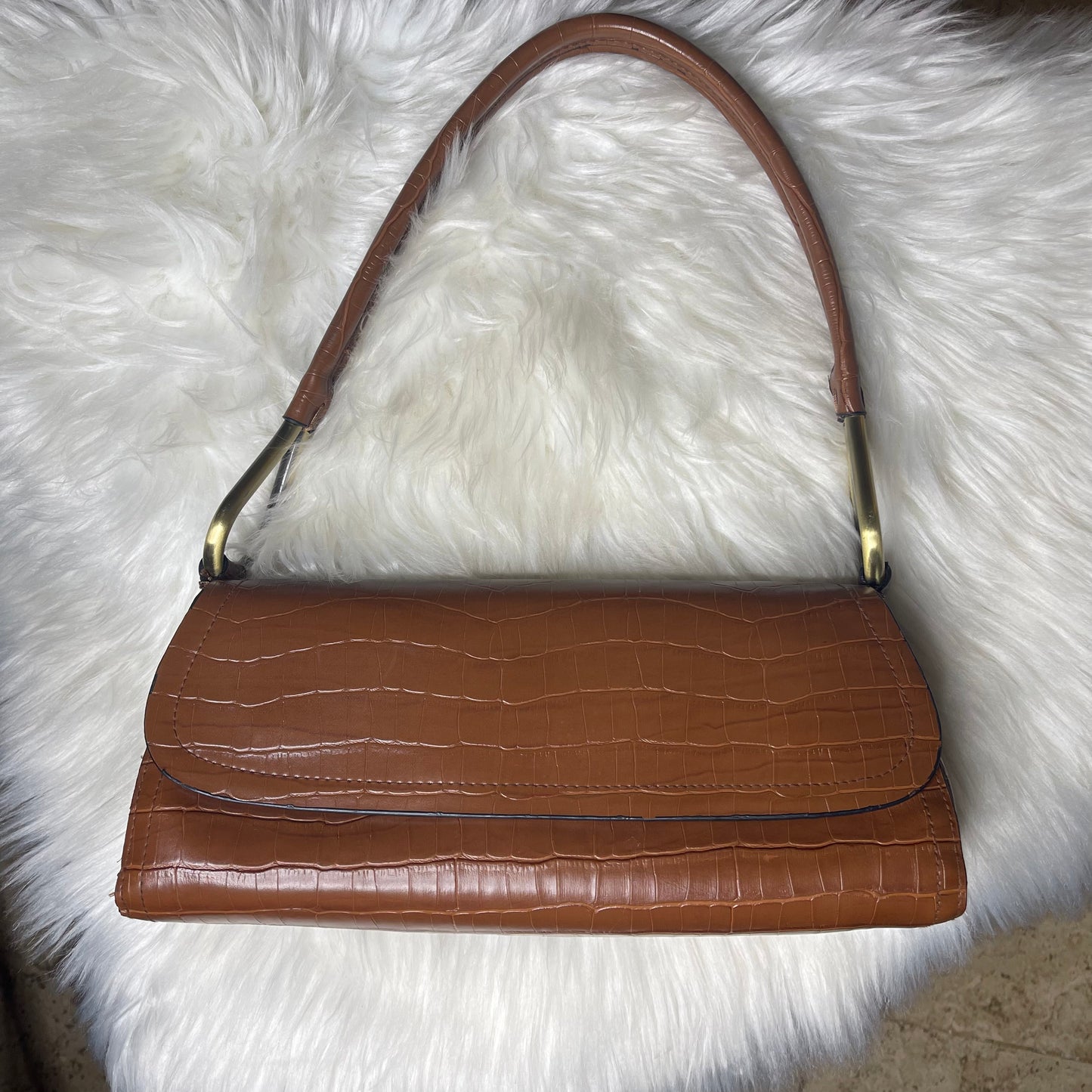 Y2K Baguette Bag Brown Faux Leather with Gold Hardware